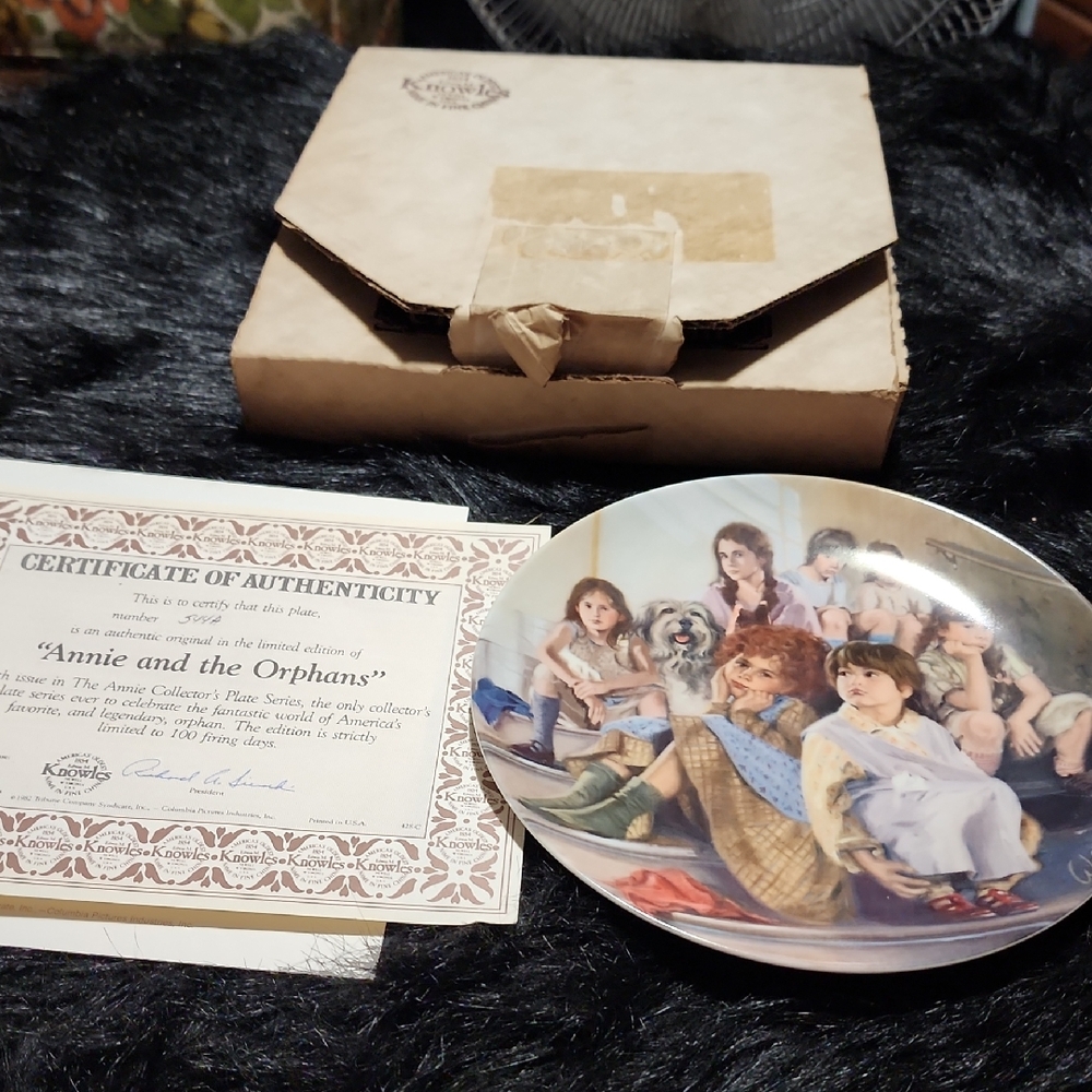 Knowles Fine China Plate with Brown Design. 1984